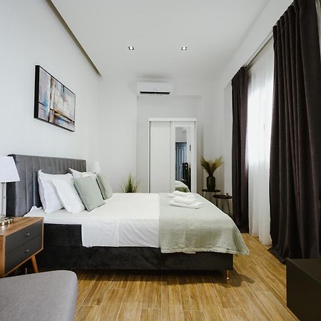 M & N Guesthouse โวโลส ภายนอก รูปภาพ